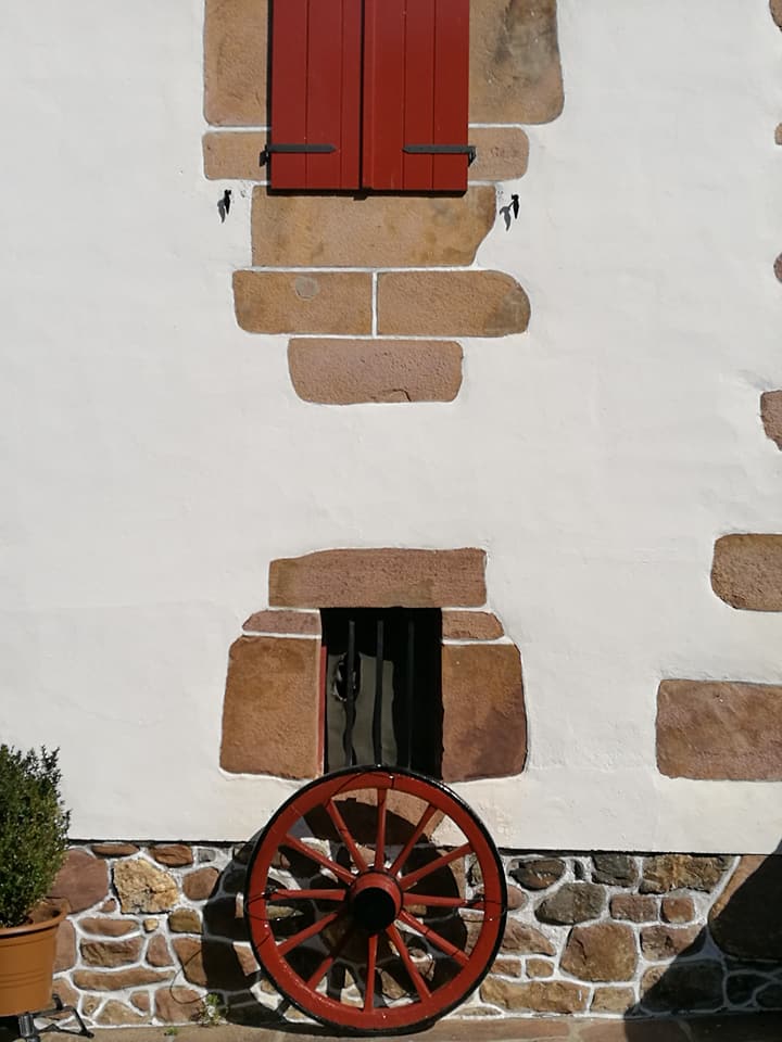 28276506_10213204160650128_4982379502608095473_n