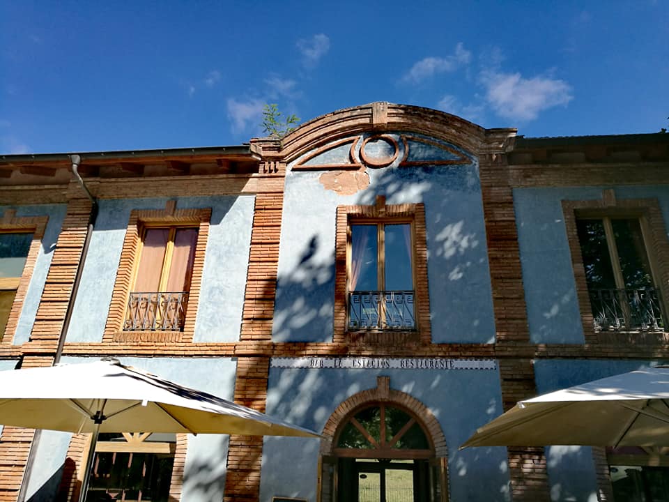 39173213_10214389988975095_1023908589774831616_n