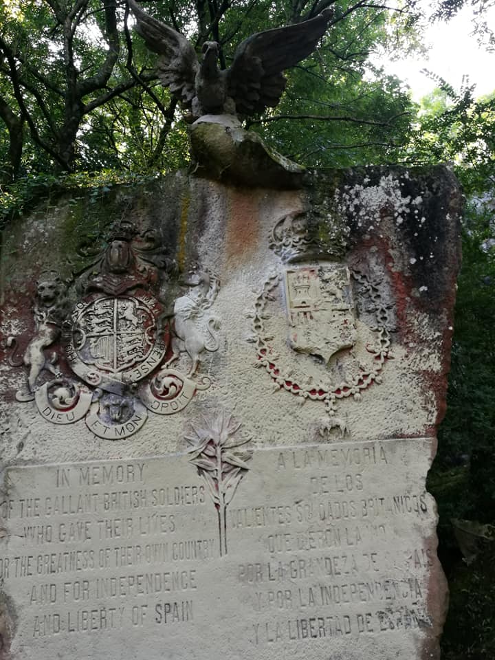 40374955_10214504636121202_9141580801383596032_n – copia