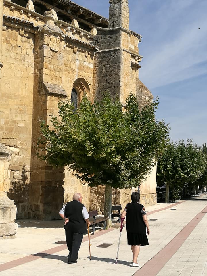 41992062_10214621523443312_1884845367057448960_n