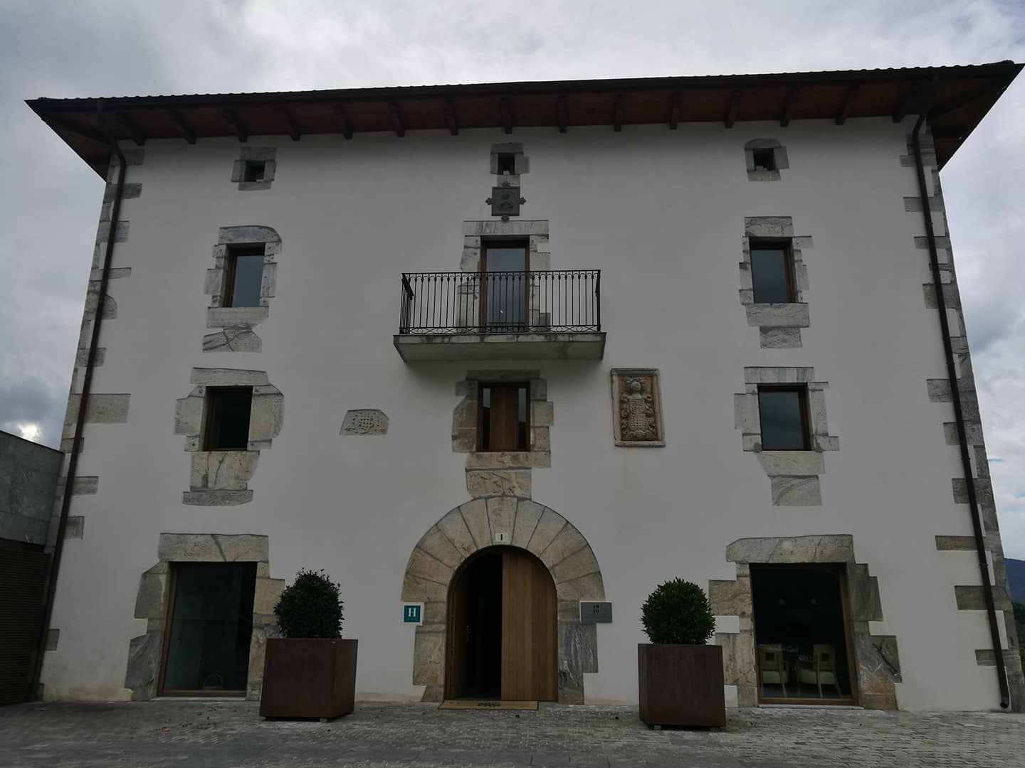 43603085_10214785494622489_1420884823441932288_o (1)