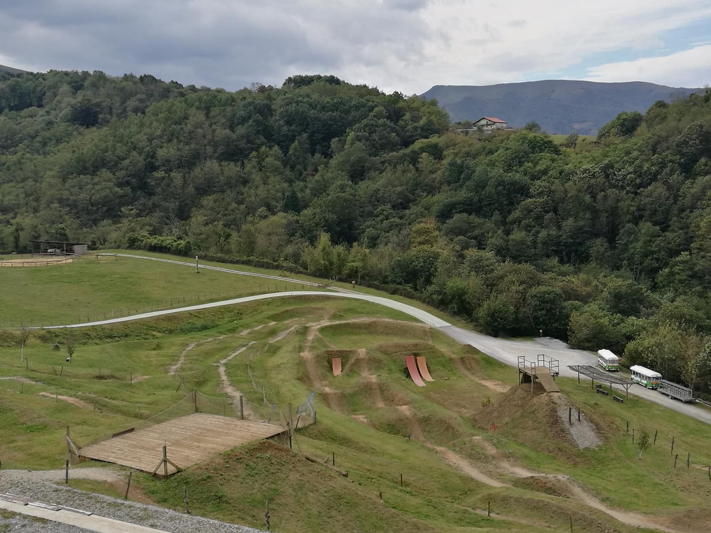 43703359_10214785501582663_5350327733714944000_o