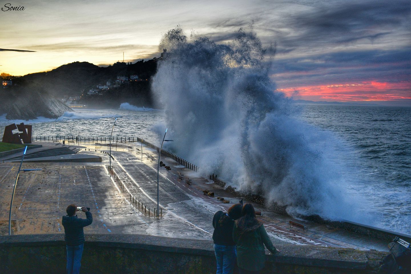 26198165_1710773538952997_5577269283819005279_o