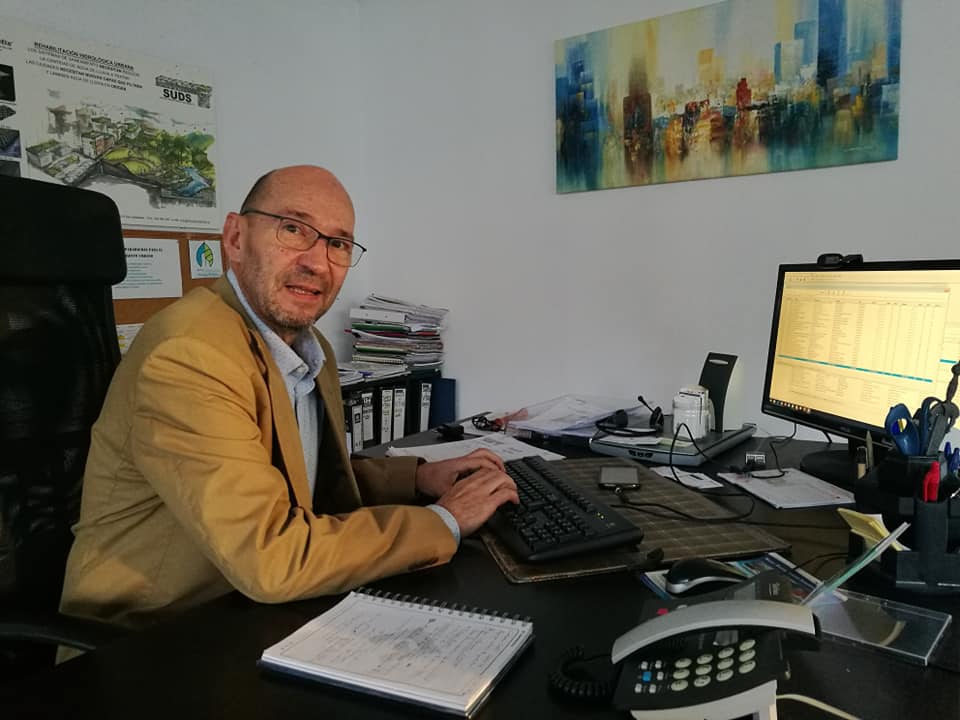 47494689_10215165133593226_7926623635261882368_n