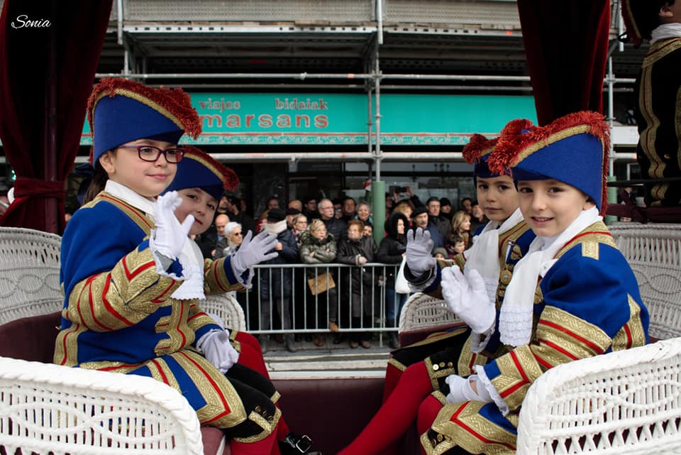 50934413_2201339893229690_804938899188088832_n