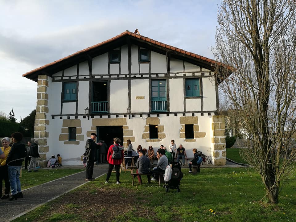 53468162_10215797234235347_3638327703372824576_n