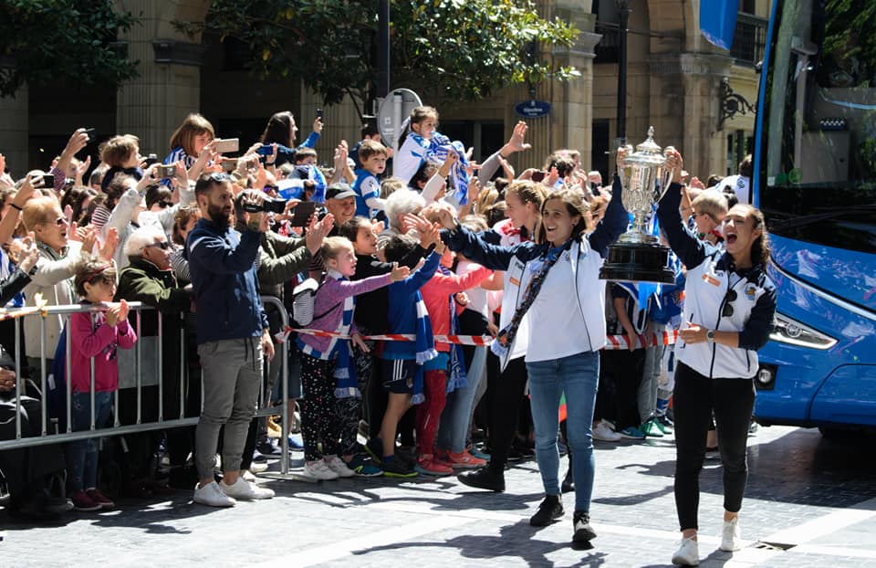 60179294_2371803106183367_7626868161047953408_n