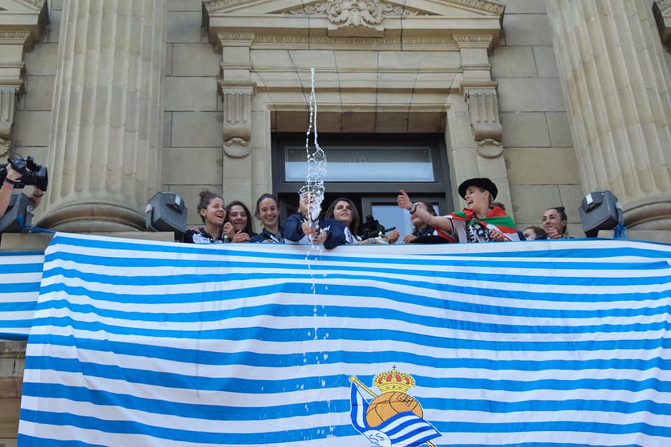 60295835_2371804716183206_900055206270599168_n