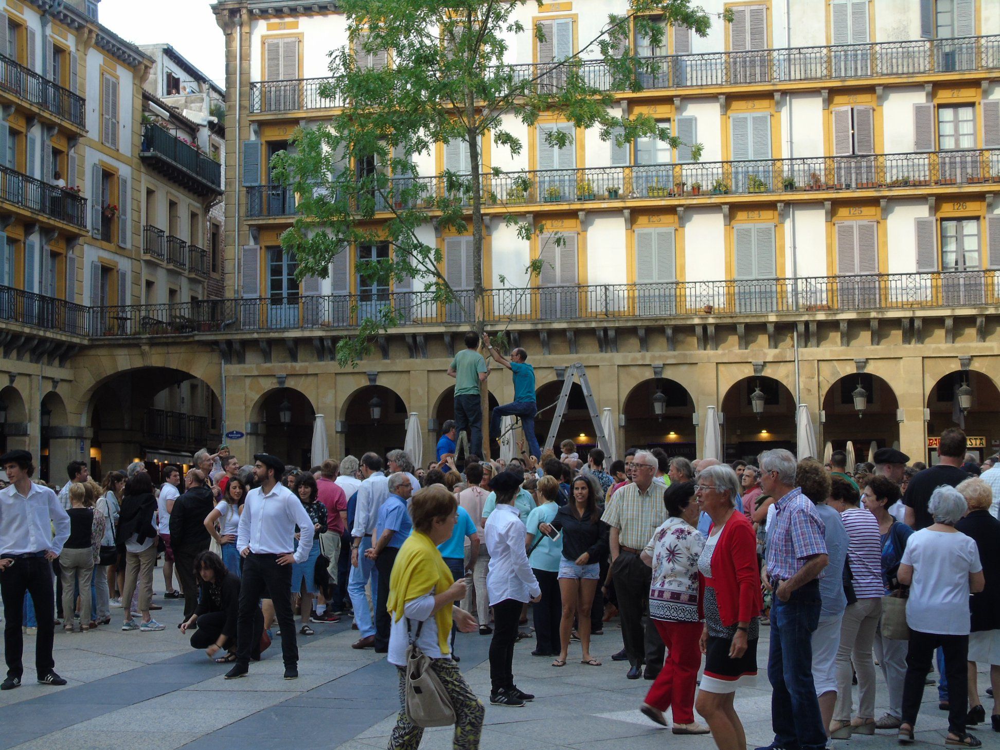 64911487_10216502449625291_3329640479594643456_o