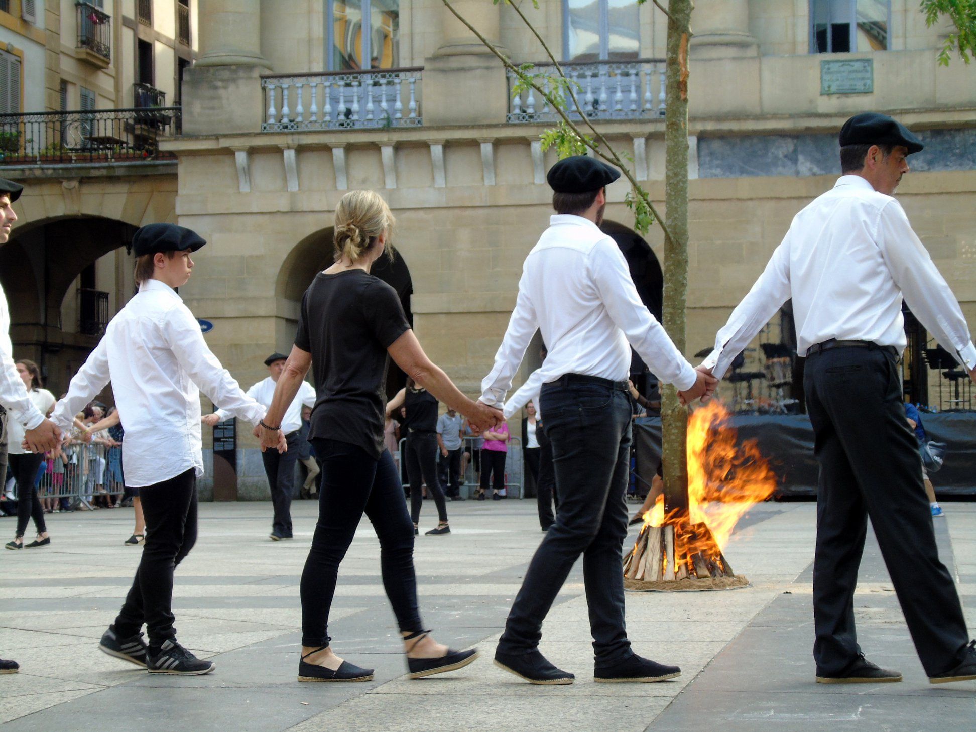 64936839_10216502447025226_4346341667570188288_o