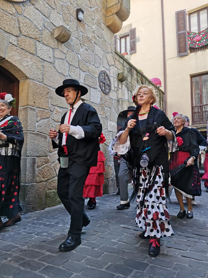 87147419_10218418474444714_3537298351605153792_n