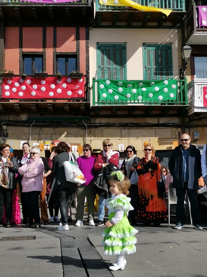 87178784_10218418455564242_2176440935984922624_n